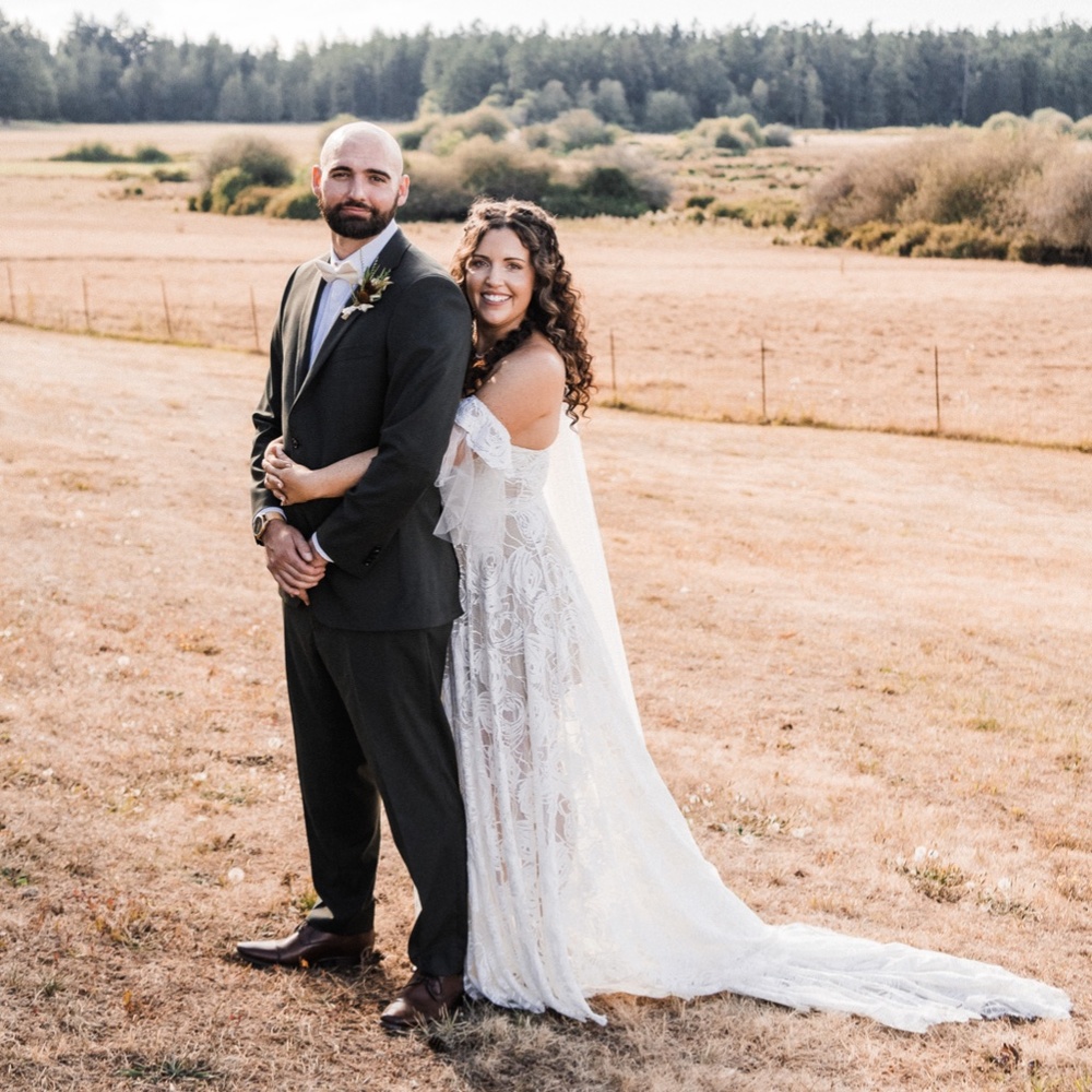 Grace Loves Lace - Poppy Gown